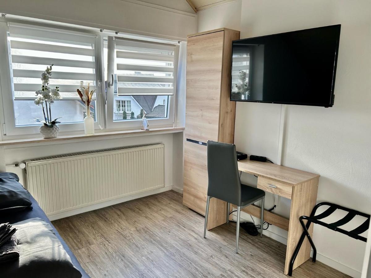Gaestezimmer Beate Und Ferienwohnung Rheda Wiedenbrueck Exteriör bild